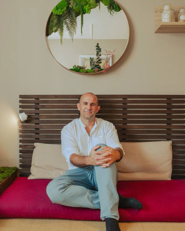 Diego Costier, Thérapeute Complémentaire certifié OrTra, spécialisé en Ayurvéda à Lausanne